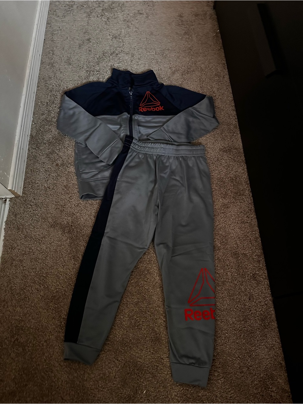 Reebok Kids Track Jogger Set Size 4 0595